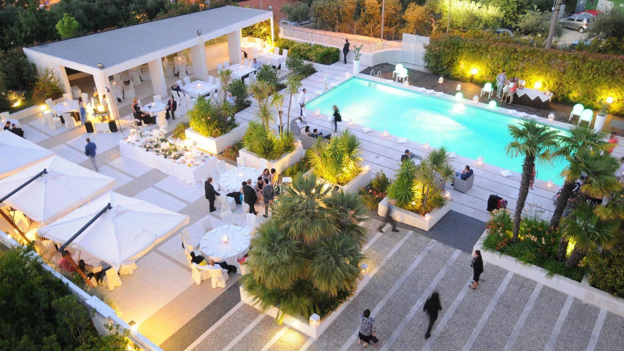 Hotel Pineta Wellness&Spa Ruvo di Puglia Esterno foto